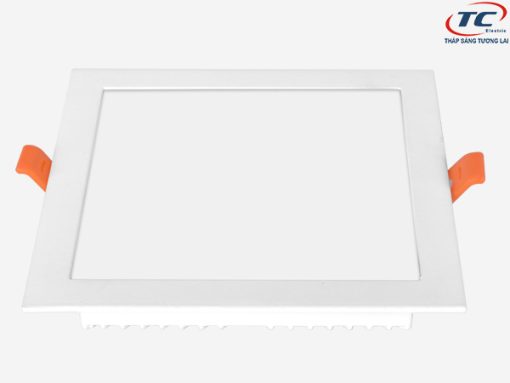 den-led-panel-am-tran-vuong-cao-cap-duhal-sdgv0061.jpg